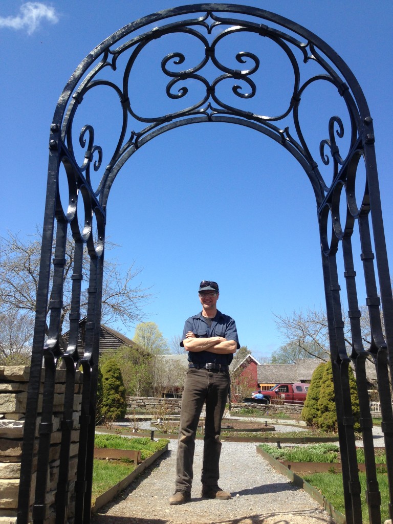 Custom_Garden_Arbor